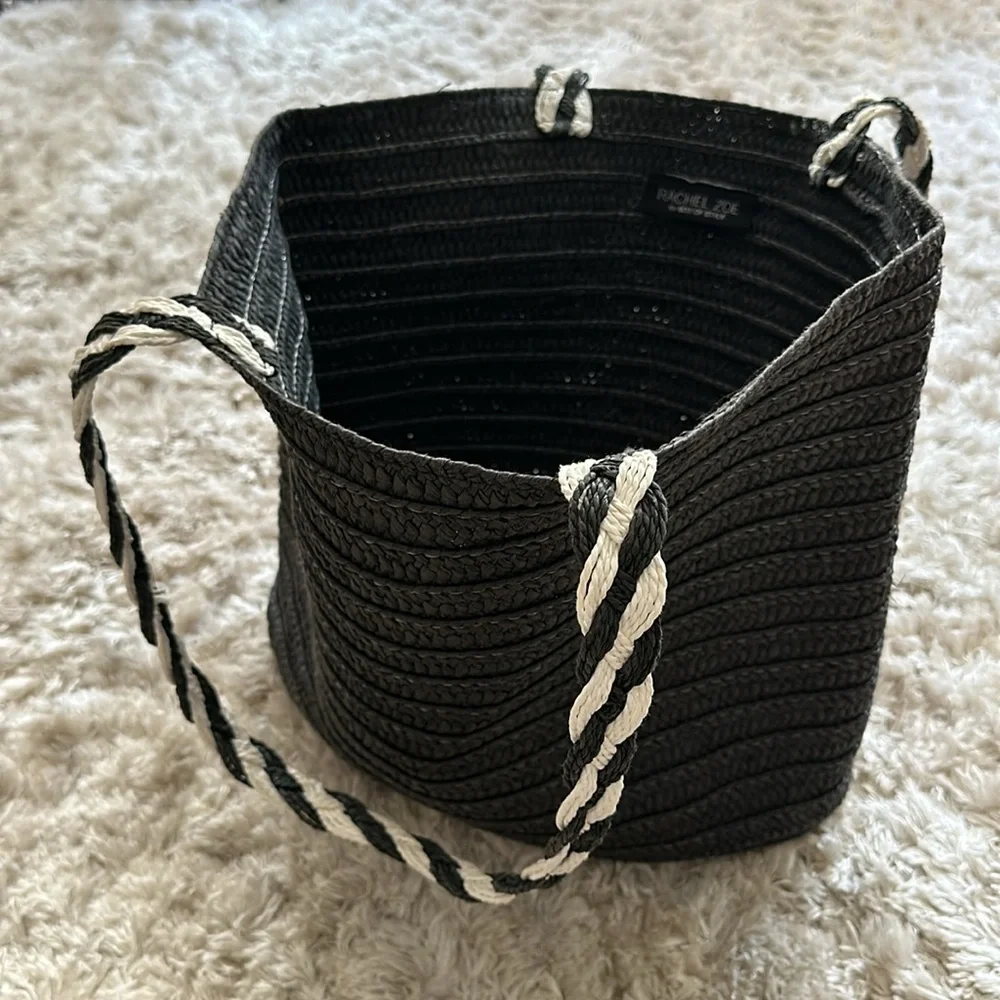 Black and White Rachel Zoe designer Beach bag tote - Picture 4 of 8